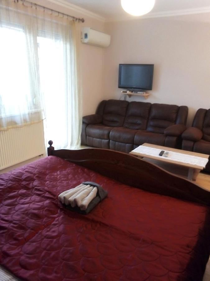 Major Street Apartman Apartment Hajduszoboszlo Bagian luar foto